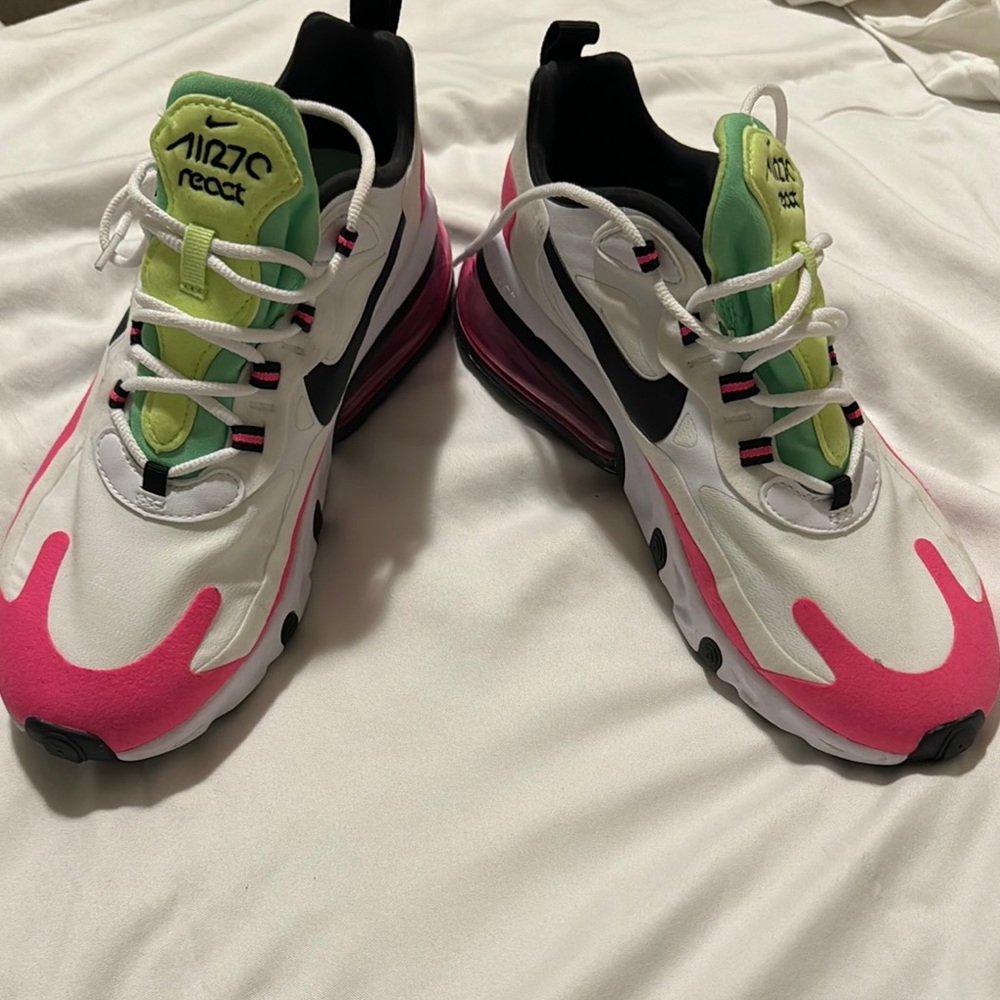 Nike Air Max 270 React Hyper Pink White